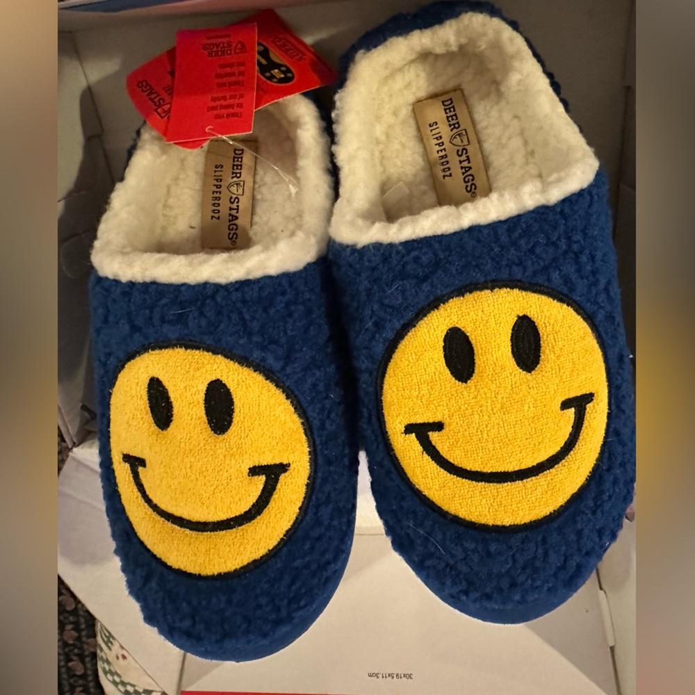 Deer Stags Blue Smiley Face Slippers (Men 7/Women 9) NWT